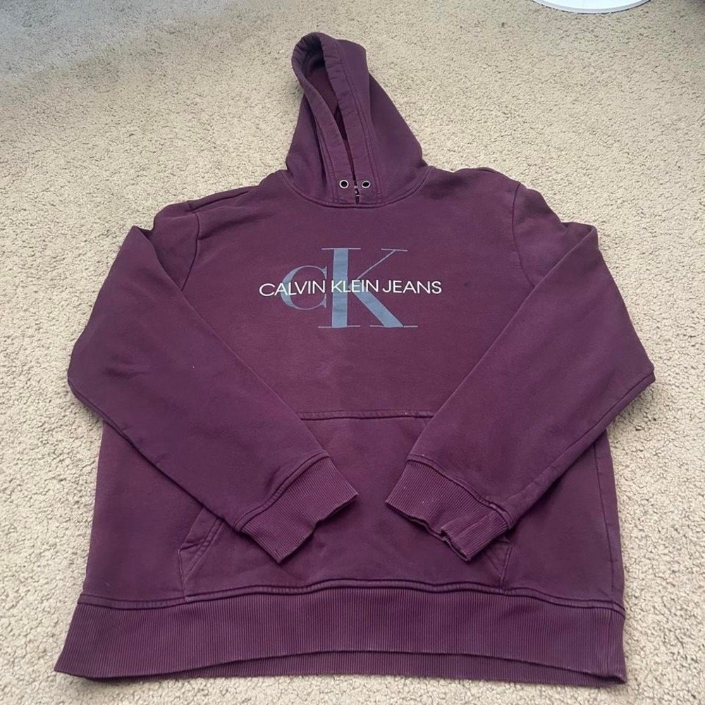 Maroon Calvin‎ Klein hoodie